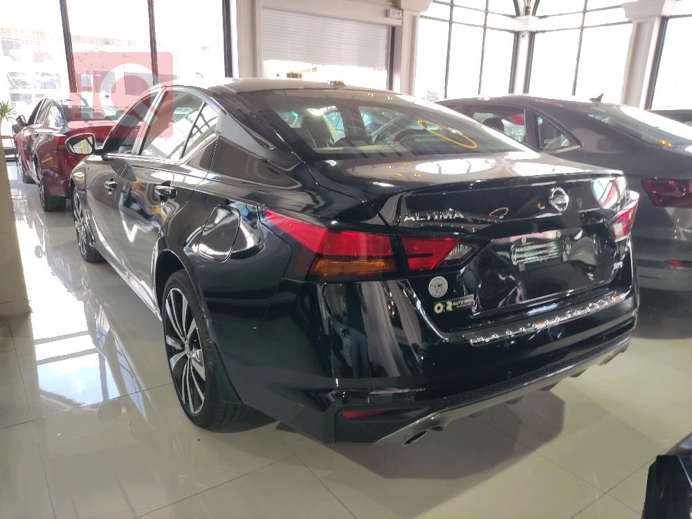 Nissan Altima